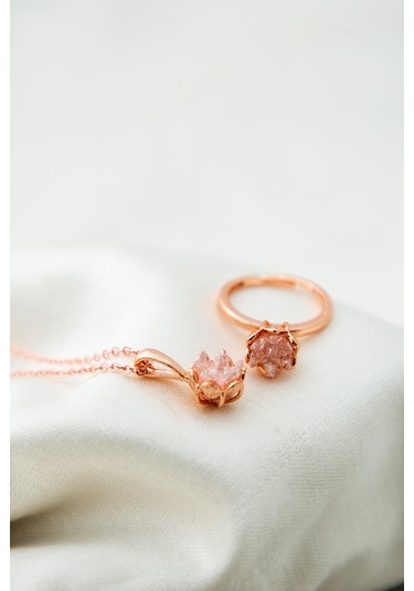 Kadın Rose Kaplama Beyaz Taşlı Lotus Çiçeği Kolye Yüzük  Set Rose Gold