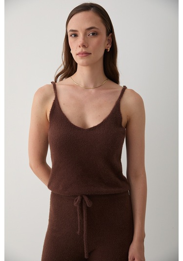 Kahverengi Yumoş Üçlü Takım Kahverengi