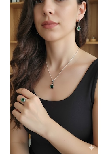 Zümrüt Gözyaşı Gümüş Set Bronz