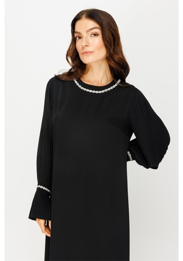 Kol Ağzı Plise Detaylı Şerit Taş İşli Elbise Siyah-siyah Siyah