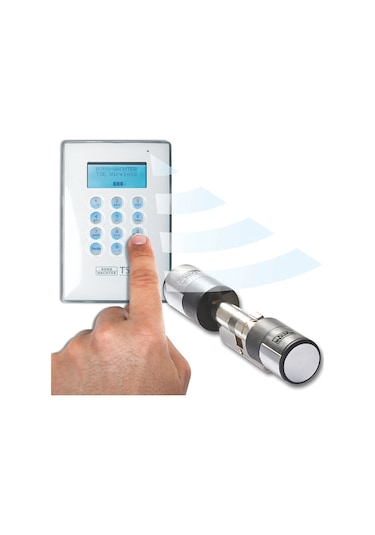 Şifreli Kapı Kilidi Herçeşit Daire Çelik Kapısına Uyumludur.