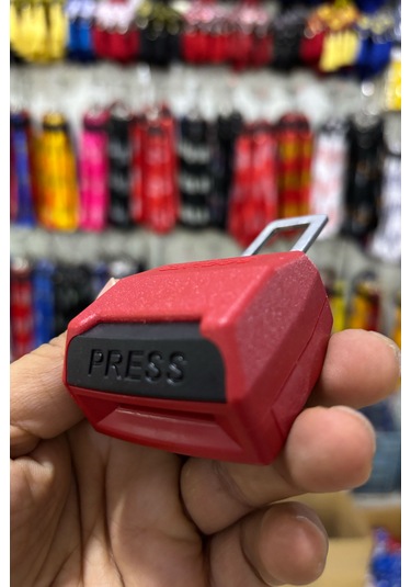 Emniyet Kemeri Uzatıcı Aparat, Evrensel Uyumlu, Kırmızı Renk