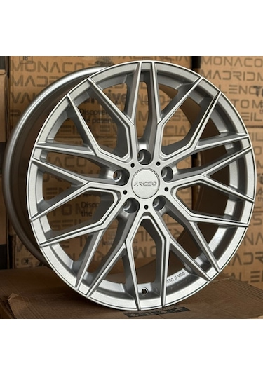 5 112 19 8.5 Et45 Ch73.1 White Silver Arceo Valencia