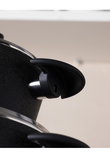 Madame Coco Opus Titanium 7 Parça Tencere Seti - Siyah Tncr0000000041