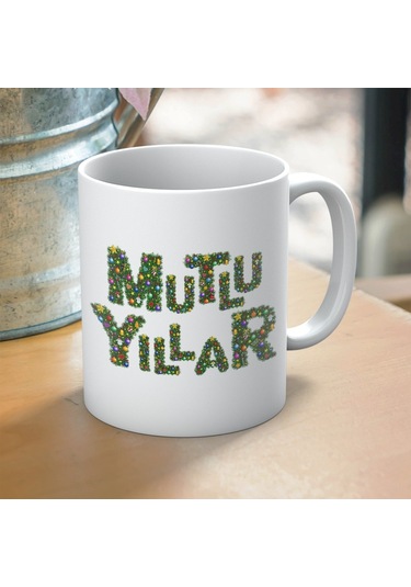 Mutlu Yıllar Yazılı Yılbaşına Özel Hediyelik Kupa Bardak Beyaz