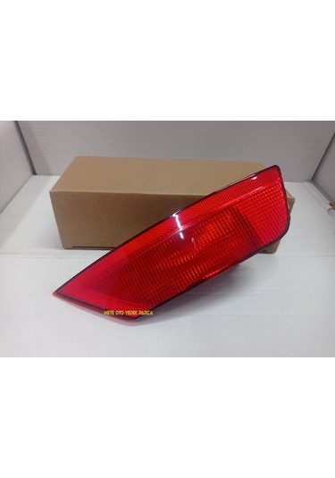 Ford Kuga Arka Lens Reflektör Sis Lambası Sağ Kırmızı 2013-2018