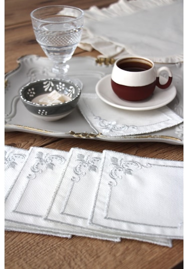Köşeli 6'lı Kokteyl Kahve Sunum Peçetesi Nakış İşlemeli Gardenya Sunumluk Gümüş