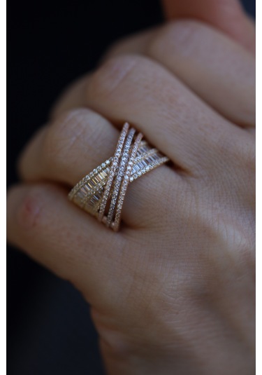 Yenigün Kuyumculuk 14 Ayar Altın Üç Renkli Baget Sarmalı Yüzük Yzk26575