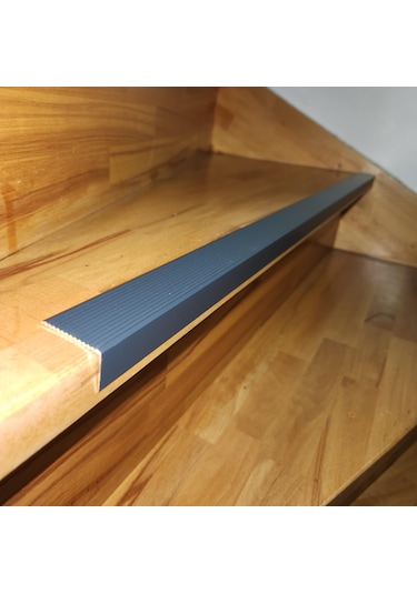 Antrasit L Model Metal Merdiven Basamak Profili Merdiven Çıtası Köşebent Bitim Profil 4cm 2cm 90cm