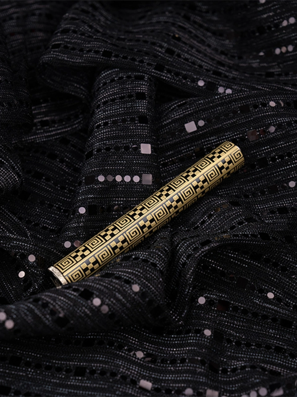 Caka Lighter Kare Desen Çakmak Siyah - Altın