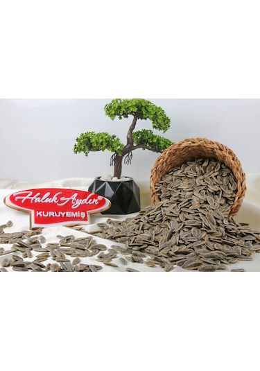 Haluk Aydın Kuruyemiş Kavrulmuş Yerli Tuzlu Siyah Ay Çekirdeği 1 KG