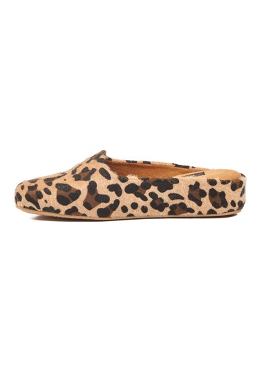 Pierre Cardin Bej Leopar Hafif Tekstil Süet Önü Kapalı Kadın Ev Terliği Pc-55371 Z Bej Pierre Cardin Bej Leopar Hafif Tekstil Süet Önü Kapalı Kadın Ev Terliği Pc-55371 Z Bej