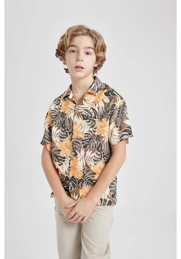 DeFacto Erkek Çocuk Oversize Geniş Kalıp Desenli Viskon Kısa Kollu Gömlek B7132A824SMBN164