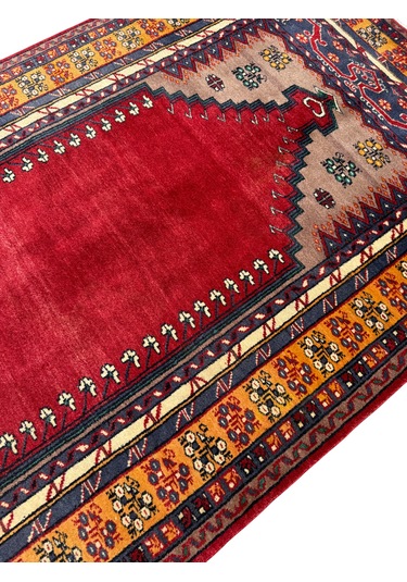 El Dokuma Vintage Kafkas Halısı 103x160 Kırmızı %100 Yün Namazlık