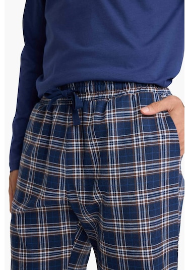 Defacto Pijama Takımı Regular Fit Uzun Kollu Üst Kareli Uzun Alt D0040ax25wnnv42 Lacivert Defacto Pijama Takımı Regular Fit Uzun Kollu Üst Kareli Uzun Alt D0040ax25wnnv42 Lacivert