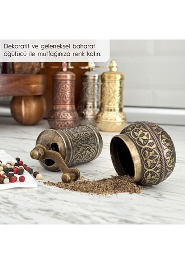 Antik Zamak Karabiber El Değirmeni Öğütücü Grinder 11 Cm Kahverengi