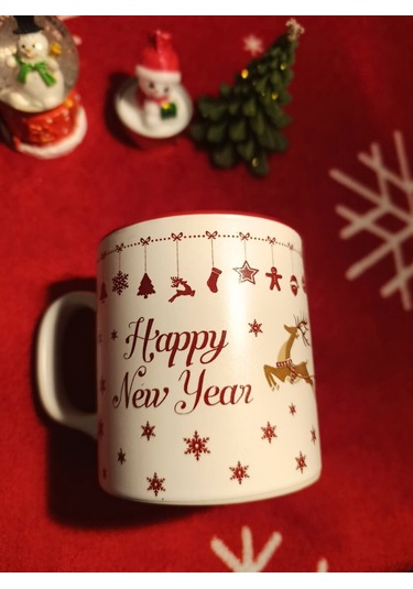 Yılbaşına Özel Kutulu Hediye Seti - Yeni Yıl Kupa & Kar Küresi & Bardak Altlığı & Mum