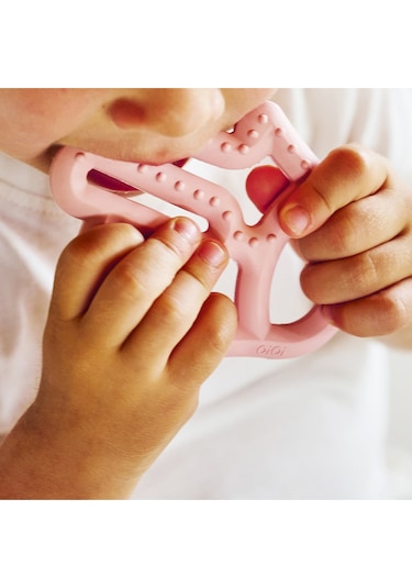 Pembe Annenin Eli Diş Kaşıyıcı Pembe