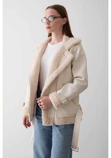 Ekru İçi Kürklü Mont Ekru