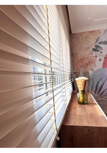 Beyaz Gerçek Ahşap Jaluzi 50mm Zincirli Redüktörlü Kurdelalı Ajs1001 Beyaz