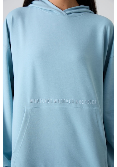 Tommy Life Açık Mavi Balon Kol Yazı Nakışlı Kadın Oversize Tunik Sweatshirt - 97163 Açık Mavi