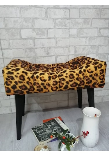 Puf . Leopar Desenli Siyah Ahşap Ayak Çima Dikiş Spor Modern Tasa
