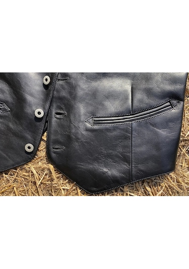 Yakalı Metal Düğmeli Yelek Hakiki Deri