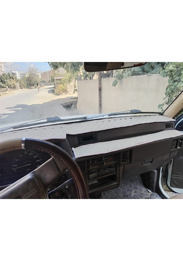 Kapitone Deri Kumaş Mıtsbısh L200 1996-1999 Torpido Koruma Örtüsü 1 Adet
