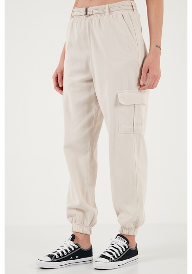 Lela Pamuklu Standart Fit Normal Bel Lastikli Paça Kemerli Jogger Bayan Pantolon 668Yp5045 Taş
