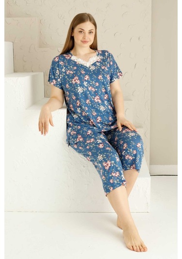 Anne Kalıp Tunik Büyük Beden Kapri-battal Beden Dantel Detay Kısa Kol Viskon Bermuda Pijama Takımı Mavi Anne Kalıp Tunik Büyük Beden Kapri-battal Beden Dantel Detay Kısa Kol Viskon Bermuda Pijama Takımı Mavi