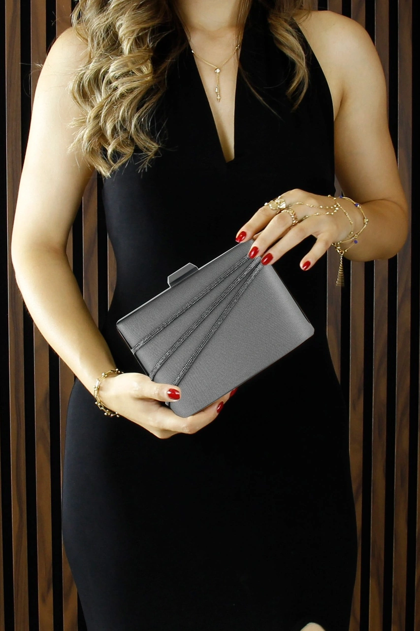 Erkan Saçmacı Antrasit Saten Taşlı Gümüş Metal Saplı Zincir Askılı Abiye Çanta Antrasit