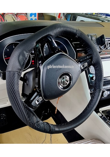 Vw Passat B8 Carbon Direksiyon Kılıfı Dikme Noktalı Karbon Siyah