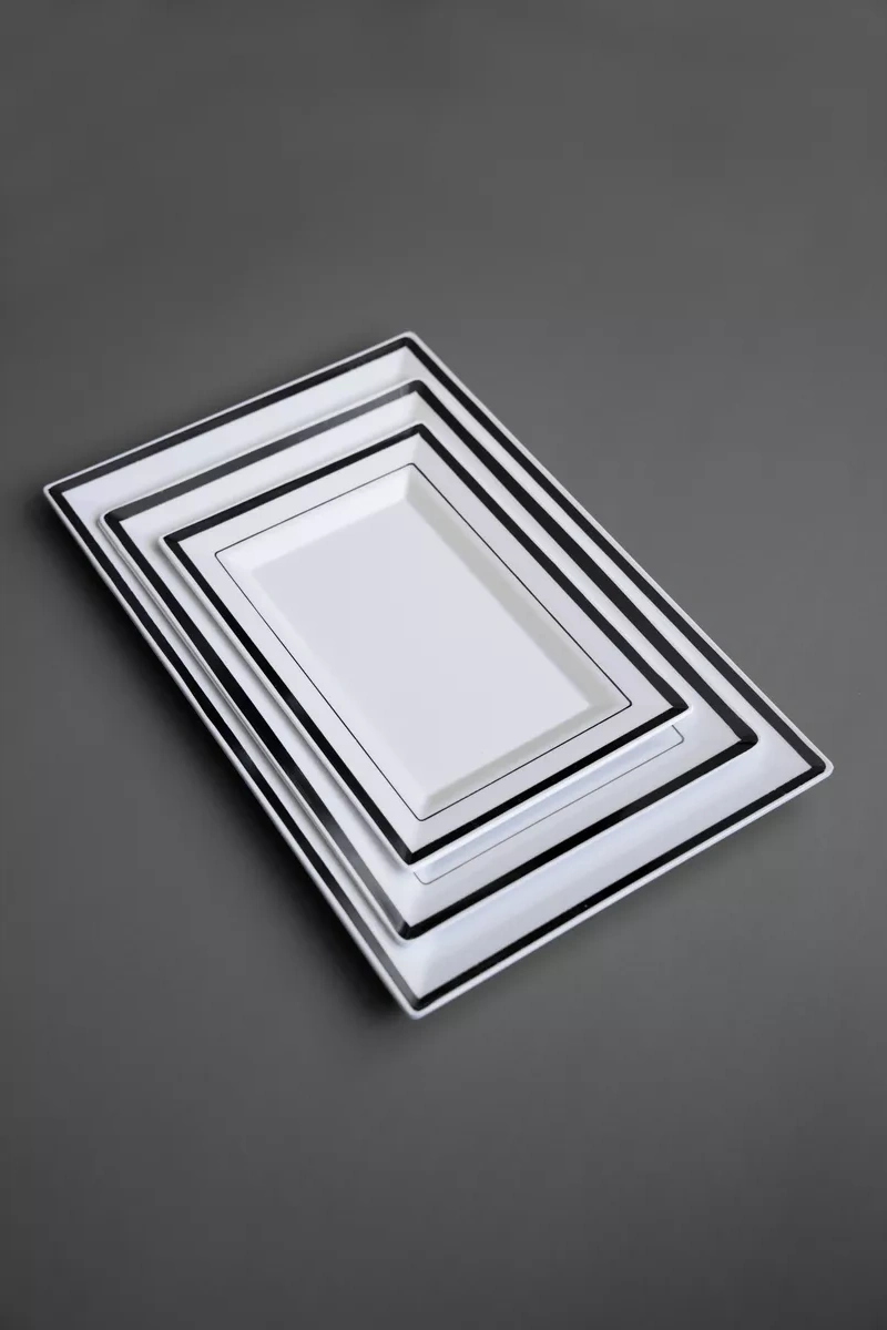 Family Co. Tek Kullanımlık Plastik Servis Tabakları Seti 6 Adet. 253639630 100 adet