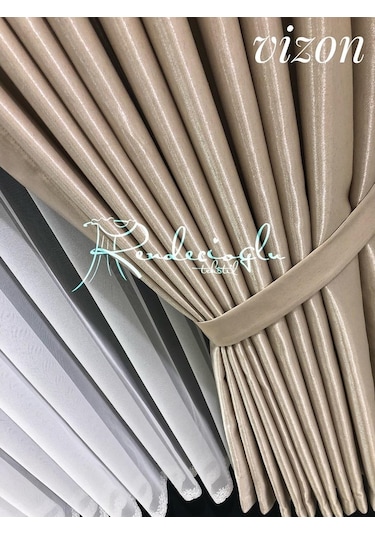 Parlak ve Hafif Monoray Kumaş Fon Perde