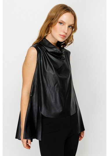 On Dik Yaka Siyah Kadın Süveter 23224311 001