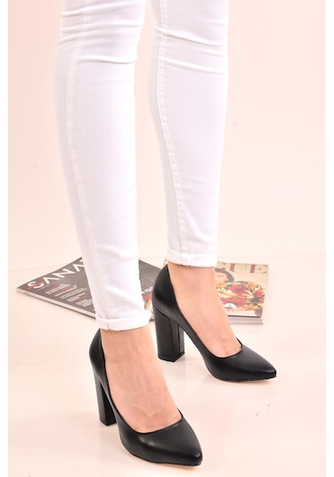 Kadın Siyah Yüksek Kalın Topuklu Klasik Ayakkabı Siyah