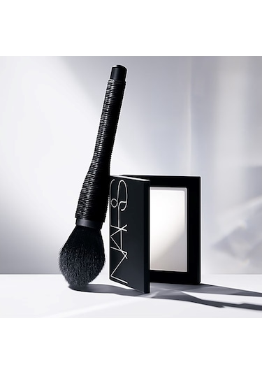 Nars Light Reflecting Setting Powder Pressed Kompakt Pudra