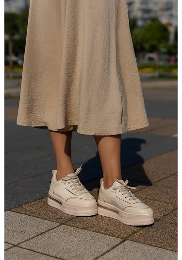Kadın Günlük Yüksek Taşlı Taban Rahat Kalıp Yürüyüş Ve Ortopedik Spor Ayakkabı Bej Bej