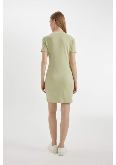 DeFacto Coool Bodycon Vücudu Saran Bisiklet Yaka Fitilli Kaşkorse Kısa Kollu Mini Elbise C1503AX24SPKH439 DeFacto Coool Bodycon Vücudu Saran Bisiklet Yaka Fitilli Kaşkorse Kısa Kollu Mini Elbise C1503AX24SPKH439