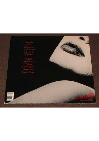 Ratt - Dancing Undercover - 33 LP Albüm