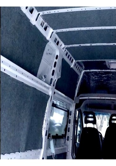 Kaput Altı İzolasyon Yapışkanlı Yalıtım Malzemesi 120 x 100 CM 6 MM