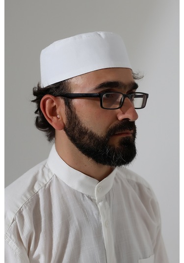 Elif Vav Nakışlı Kalıp Namaz Takkesi - Beyaz Beyaz