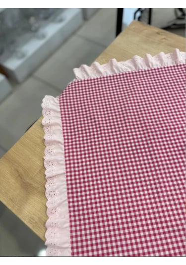 Fisto Fırfırlı Vintage Fiskos Örtüsü Fırfırlı Masa Örtüsü Beyaz - Pembe