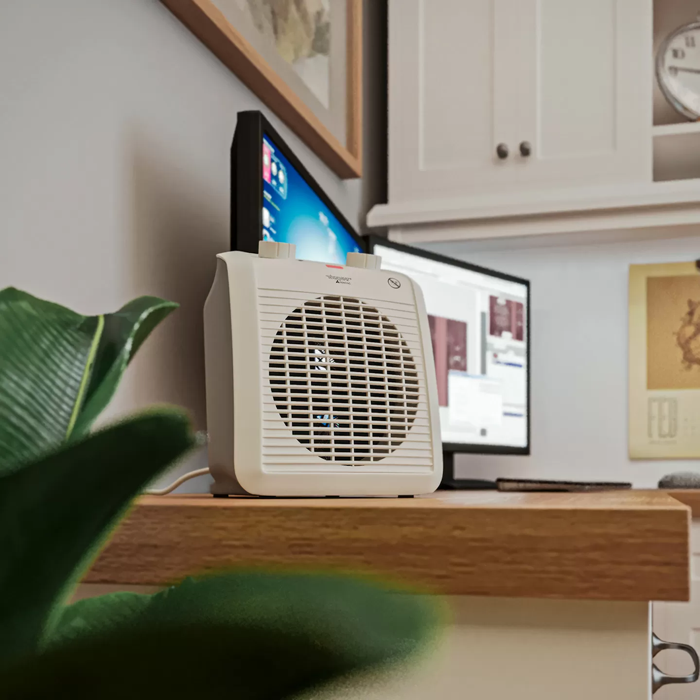 Voltomat 2000w Termostatlı Seramik Fanlı Isıtıcı Metal Gövde, Devrilme Emniyetli Isıtıcı