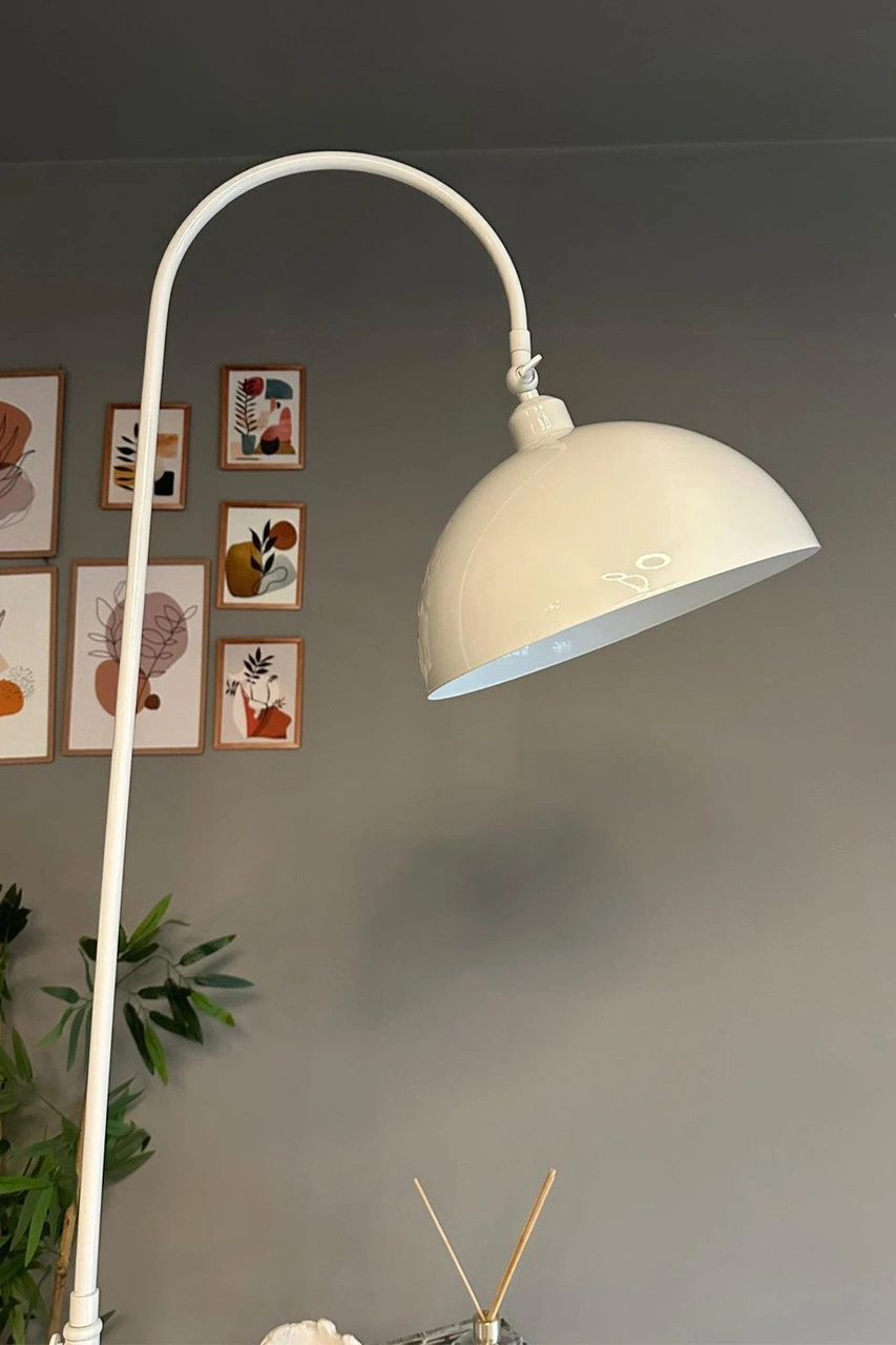 Beyaz Lambader Hareketli Başlık Sehpalı Modern Dekoratif Metal Oturma Odası Çalışma Odası Beyaz