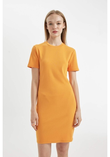 DeFacto Coool Bodycon Vücudu Saran Bisiklet Yaka Fitilli Kaşkorse Kısa Kollu Mini Elbise - C1503AX24SPYL157 DeFacto Coool Bodycon Vücudu Saran Bisiklet Yaka Fitilli Kaşkorse Kısa Kollu Mini Elbise - C1503AX24SPYL157