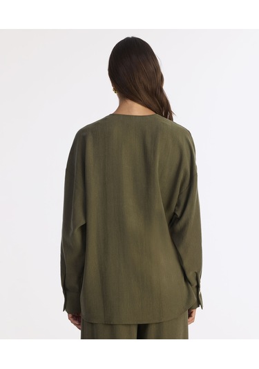 Yargıcı Geniş Gömlek Yaka Uzun Kol Gömlek 25kkgm6044x 007 Haki