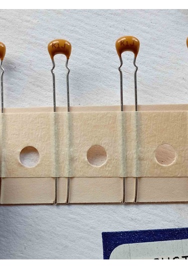 C324c101j1g5ta7301 100pf 50v 5mm Multi Kemet 150 Adet