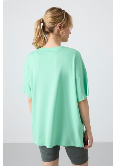 Tommy Life Su Yeşili Penye Modal Yumuşak Tuşeli Oversize Fit Basic Kadın T-shirt- 97285 Su Yeşili