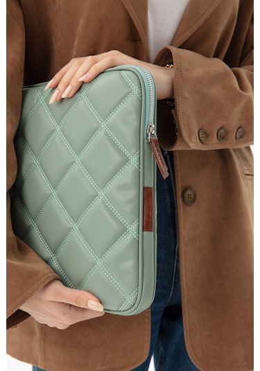 Kapitone Laptop Kılıfı 15.6 & 16 İnç Mint